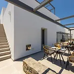 Apartmanhotel Parion Opus (adults Only) Náusza