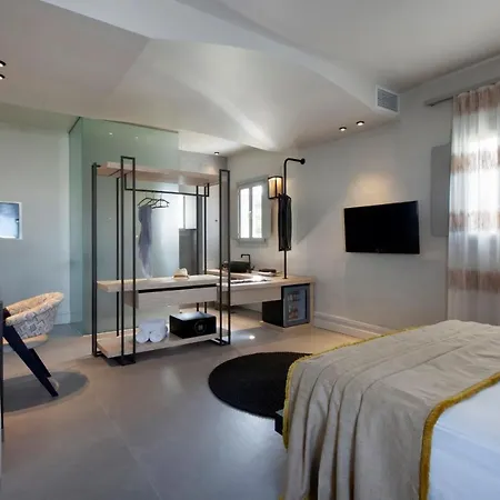 Apartmanhotel Parion Opus (adults Only)