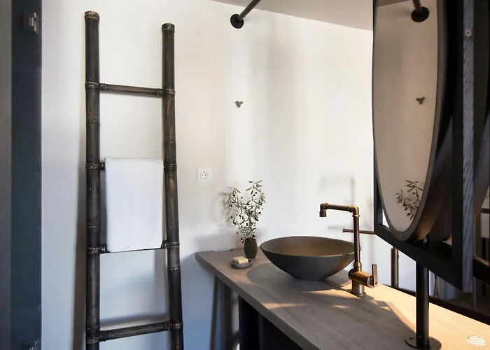 Parion Opus (adults Only) Naousa